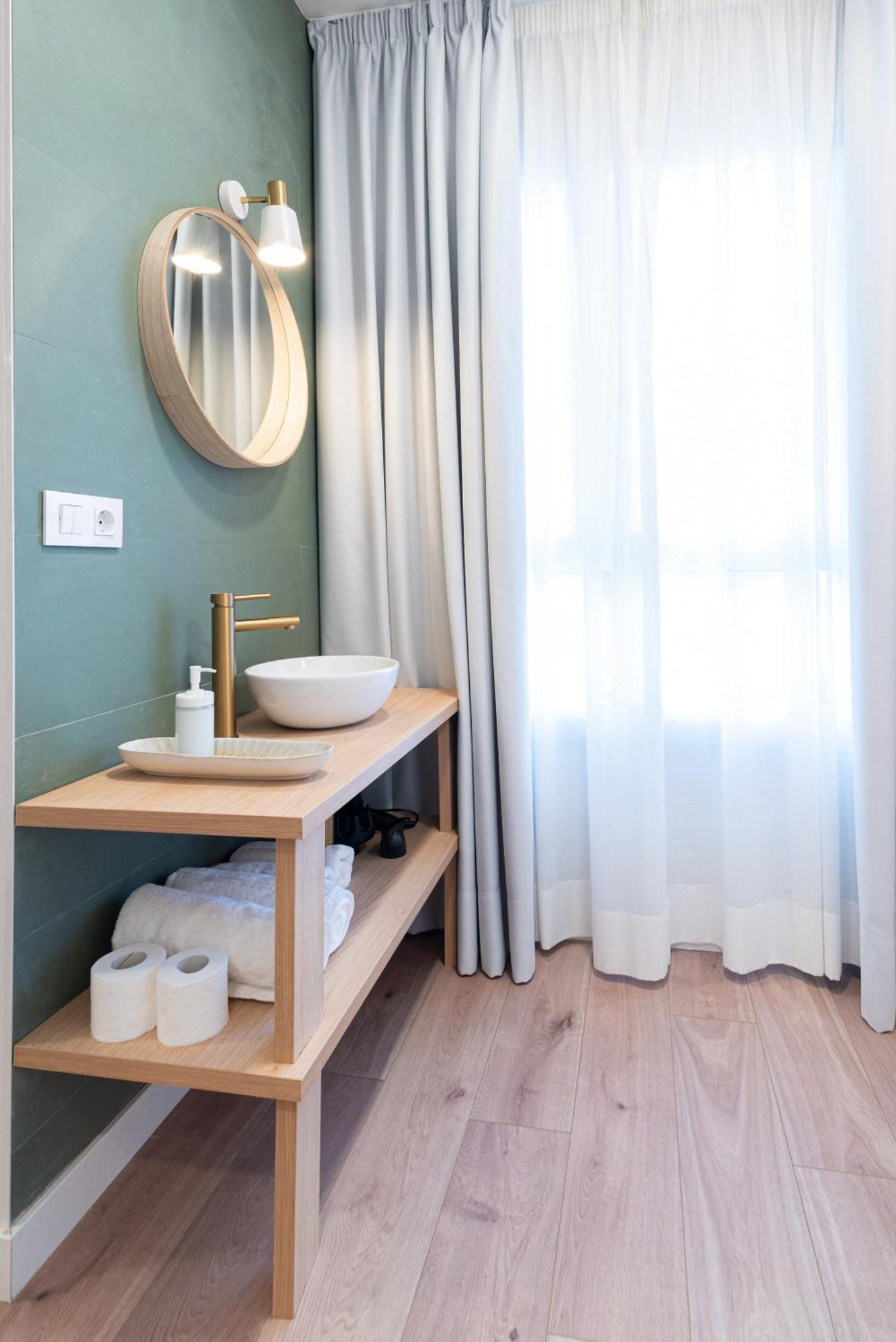Apartamentos Turisticos Fatima, En El Centro De ヴィーゴ エクステリア 写真